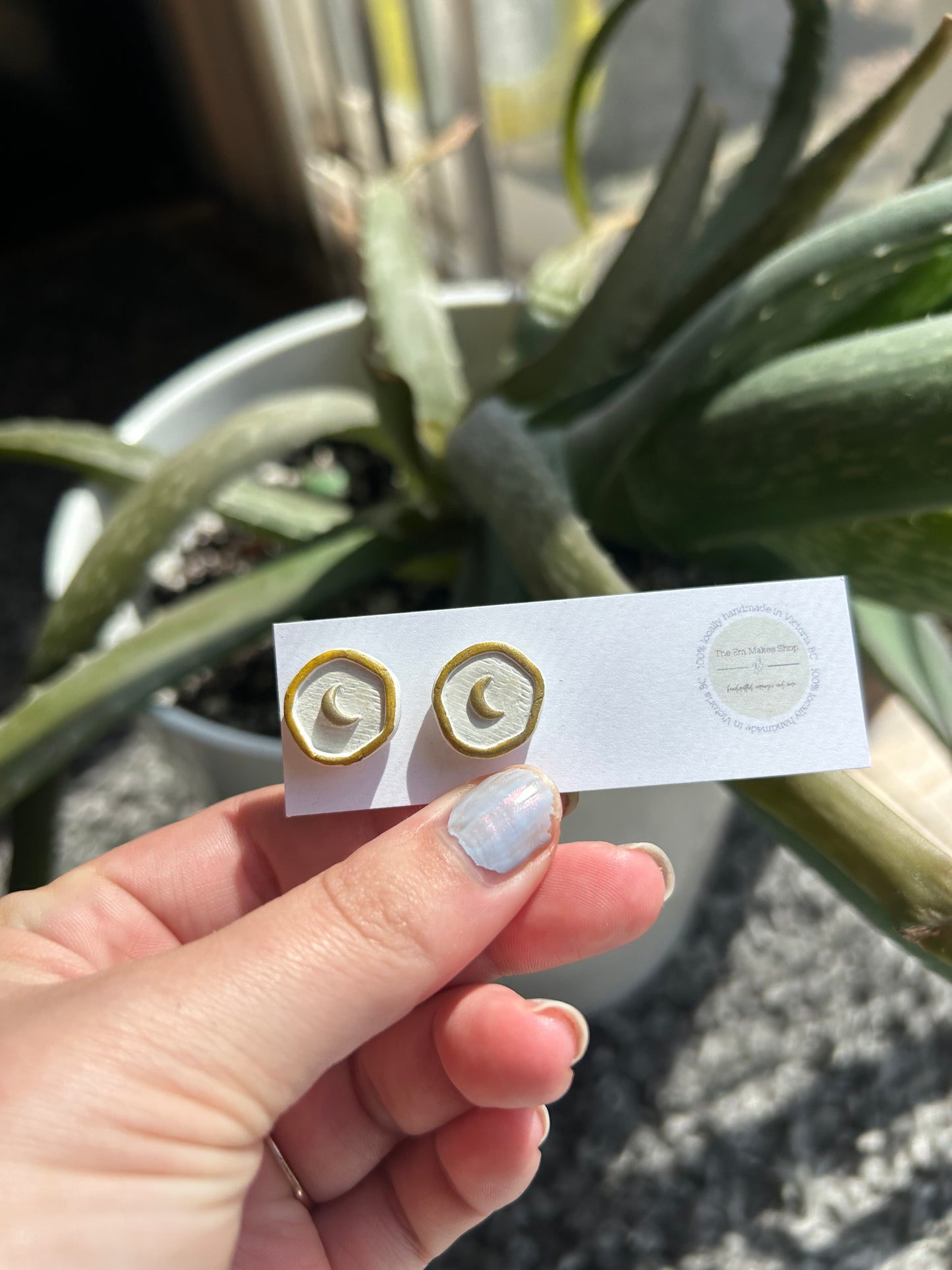 Gold moon studs