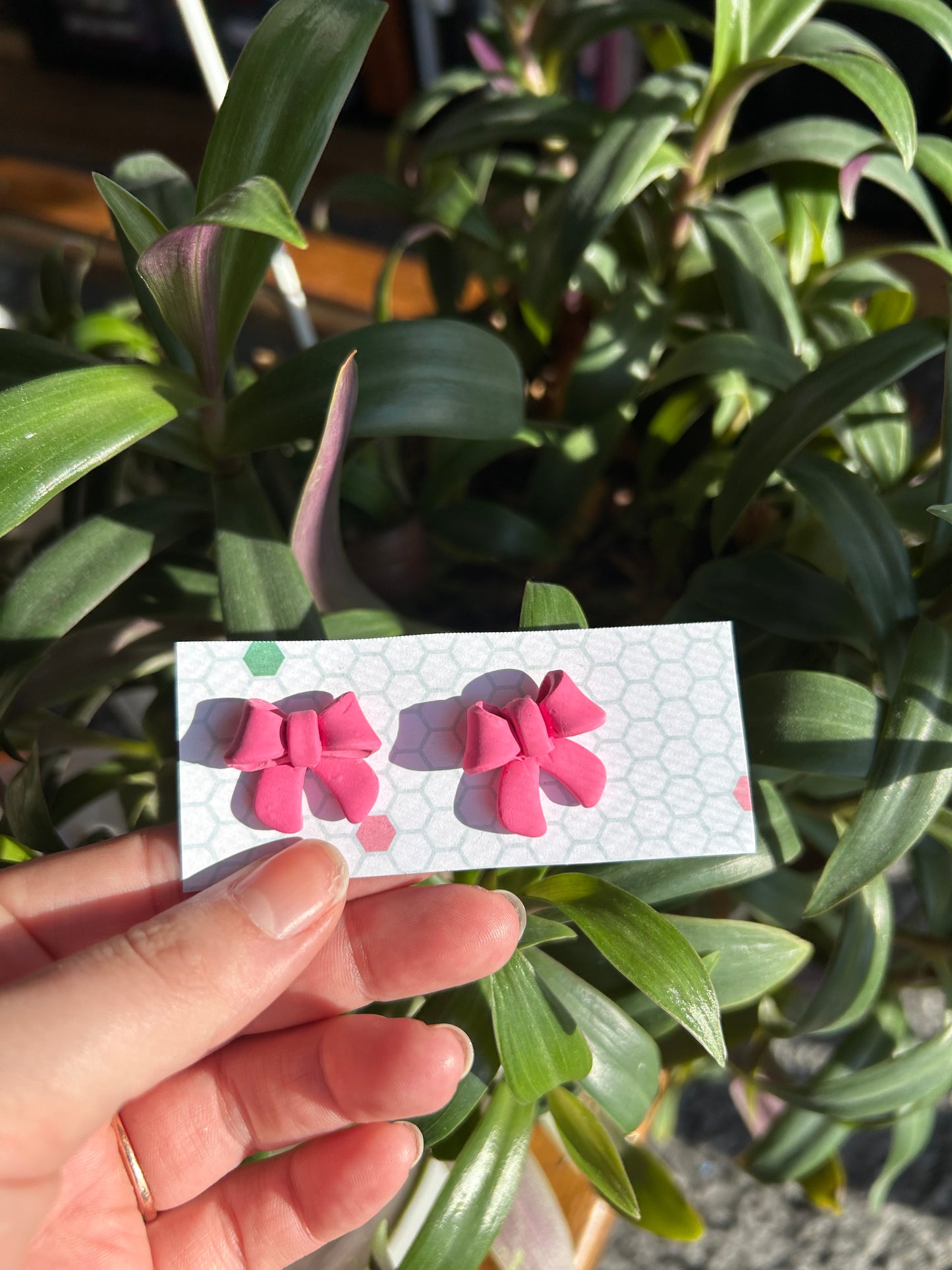 Bow studs