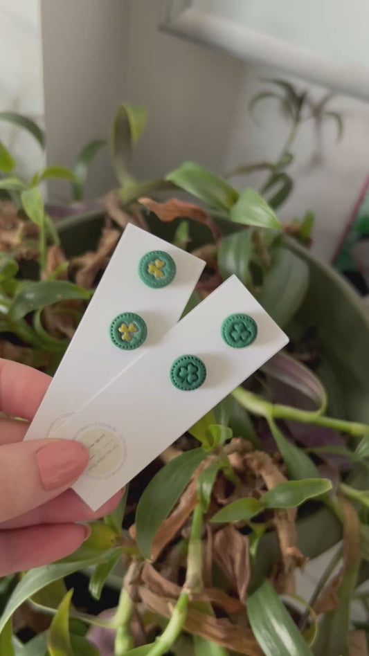 Clover badge studs